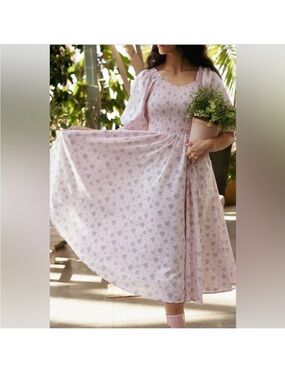 Ivy City Women's Teagan Floral Gingham Purple  Midi Dress with Puff Sleeves